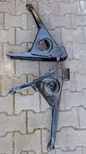 Achsschwinge hinten re - hinten, li/re